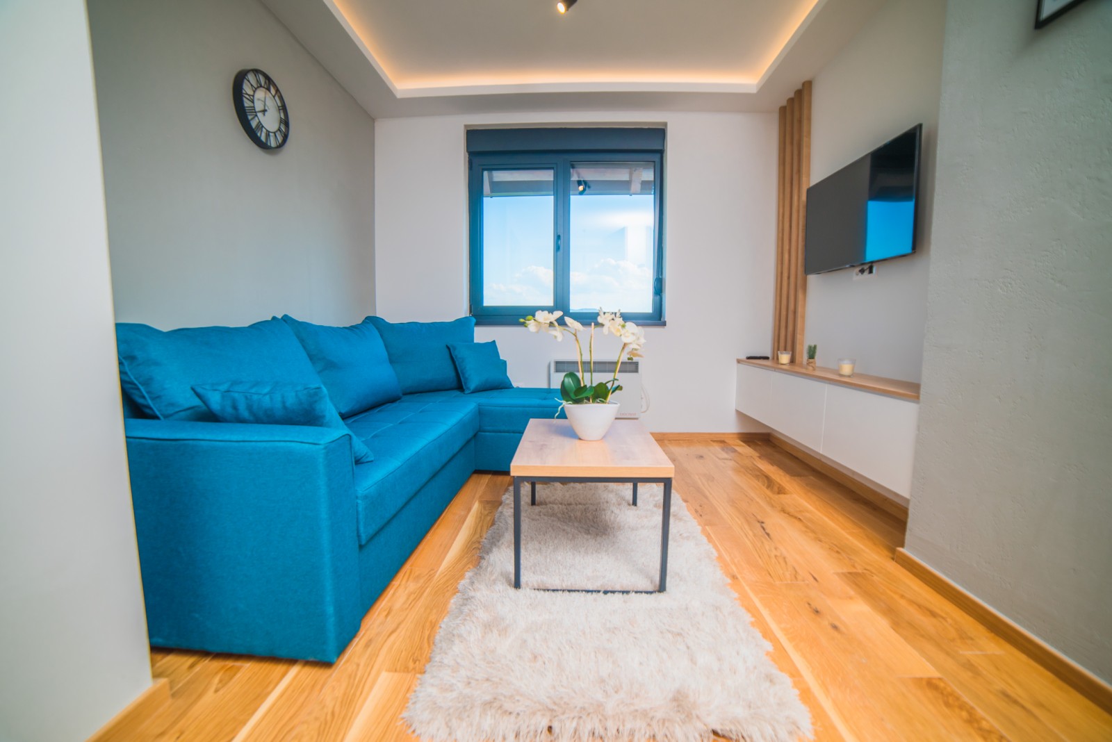 Dnevni boravak s TV-om
